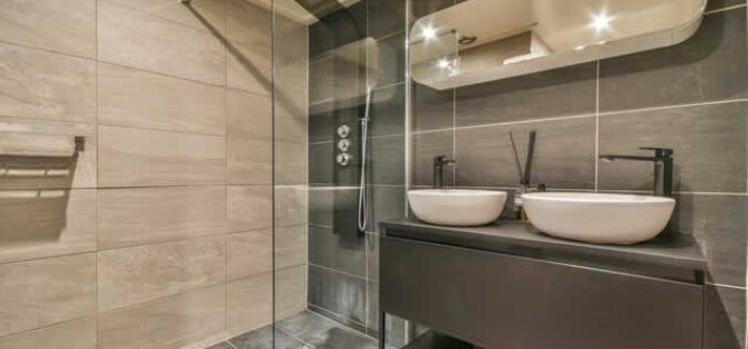 The Benefits of Walk-In Showers: Designing Accessible Spaces at Home