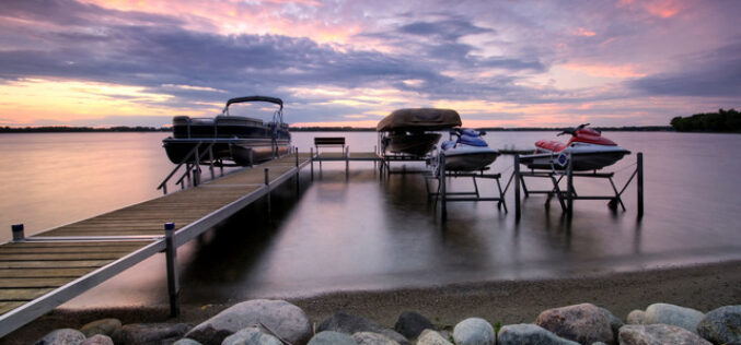 Exploring the Benefits of Having a Boat Lift at Your Dock