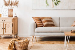 Home Hacks: How to Simplify Your Living Room Décor