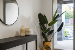 Transform Your Boring Entryway with These Creative Home Decor Ideas
