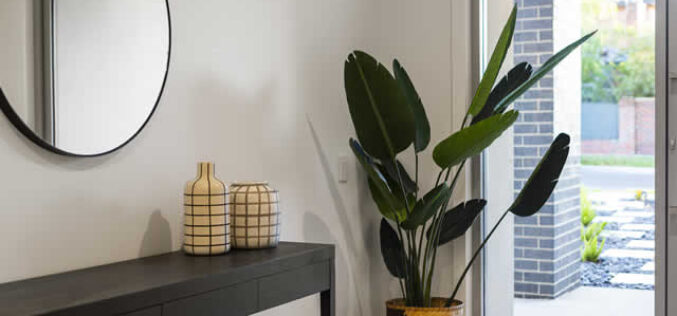 Transform Your Boring Entryway with These Creative Home Decor Ideas