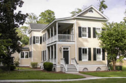 Old Home? Here’s How to Renovate While Maintaining a Historic Charm
