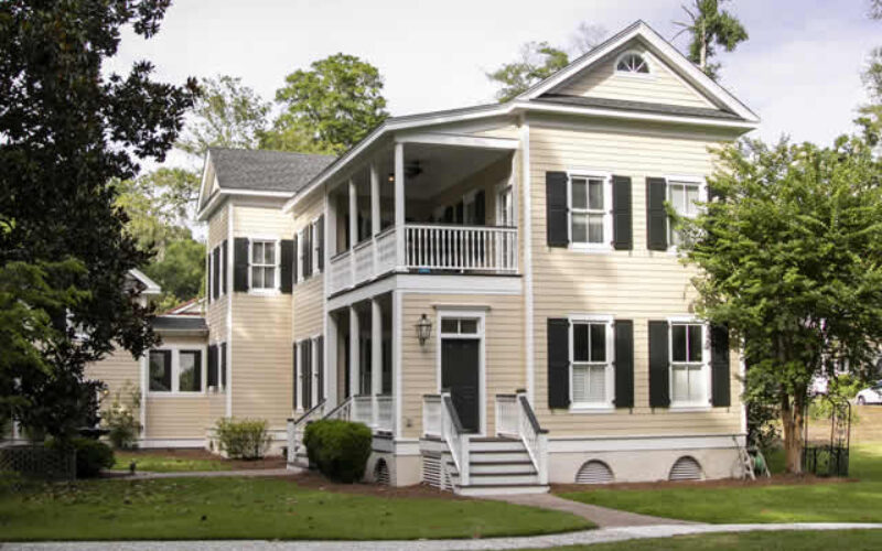 Old Home? Here’s How to Renovate While Maintaining a Historic Charm