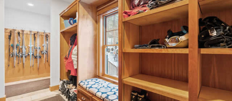 Guide to Designing the Perfect Ski Mudroom in Your Colorado Home