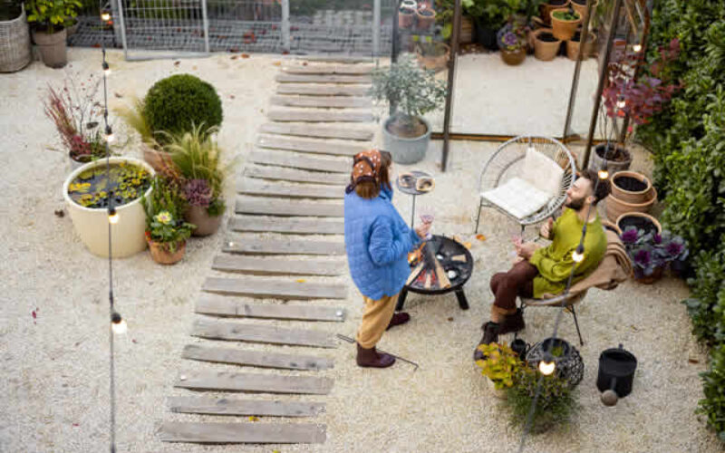4 Low Maintenance Landscaping Tips for Homeowners