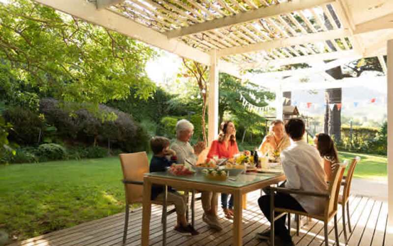 7 Low-Maintenance Pergola Options for Busy Homeowners