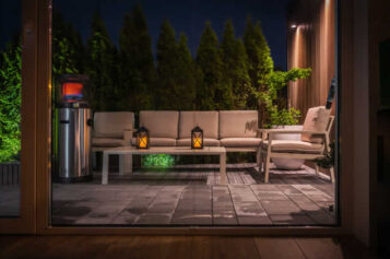 The Art of Luxury Outdoor Decor: Achieving Laid-Back Luxury for Your Space