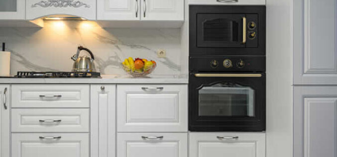 How to Create a Seamless Look With Built-In Kitchen Appliances