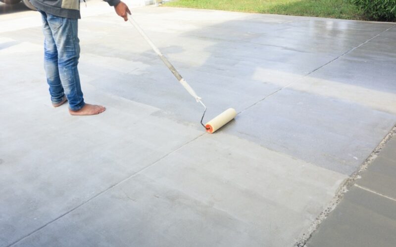 Tips for Maintaining Your Concrete Driveway or Patio