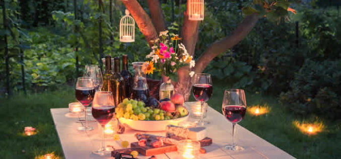 The Ultimate Guide to Outdoor Living & Casual Dining