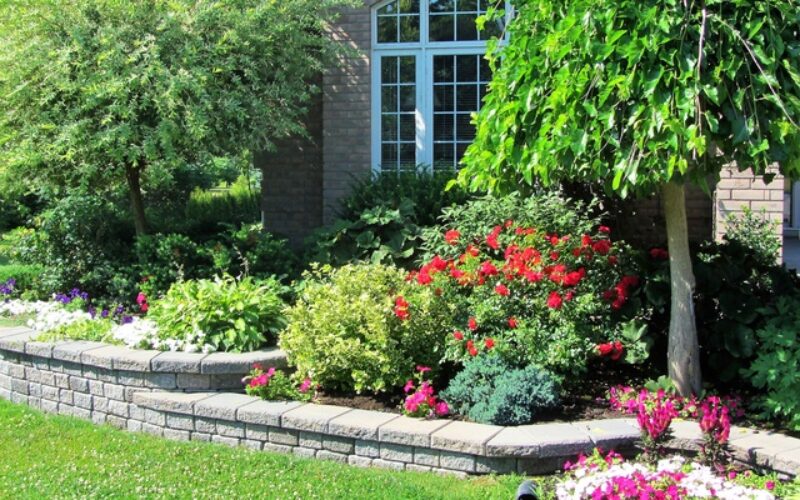 Benefits of Adding a Retaining Wall to Your Backyard