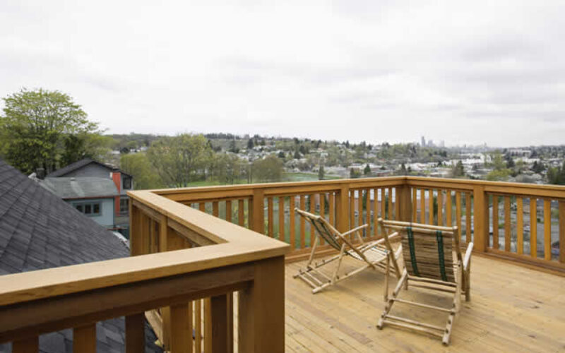 Choosing the Right Decking Materials for Your Dream Outdoor Space