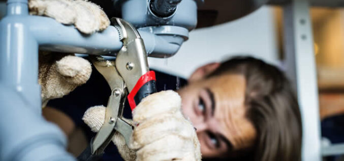 Best Practices When Working with Professional Plumbers: A Complete Guide