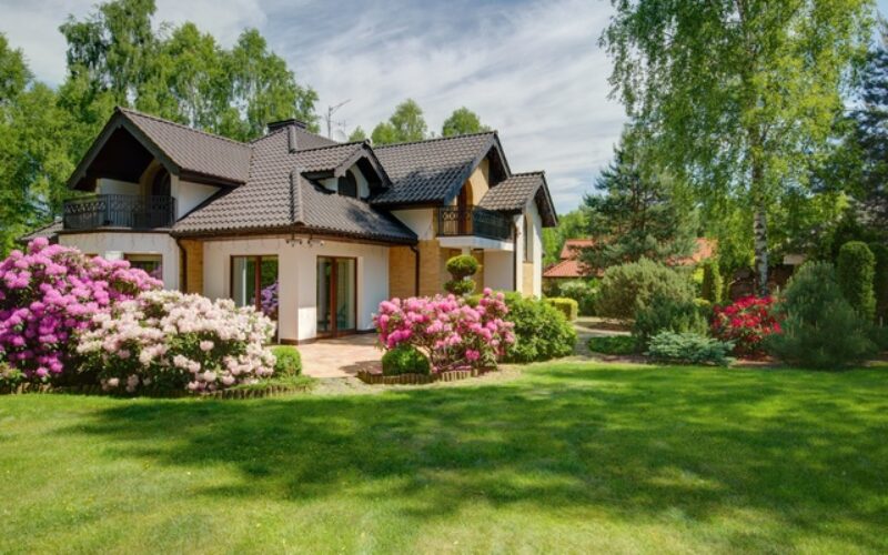6 Backyard Accessibility Tips for Safe, Stylish Design