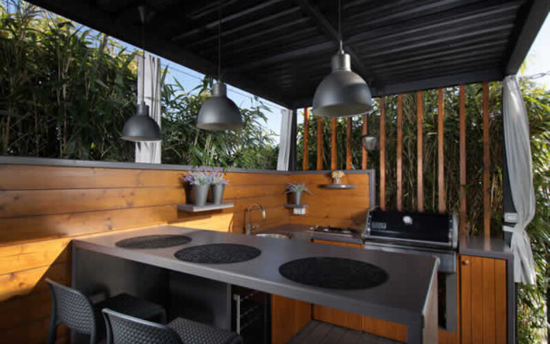 From Deck to Dinner: A Guide to Easy Outdoor Cooking