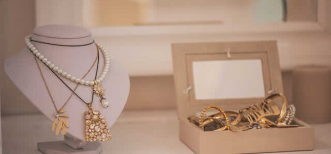 8 Brilliant Ways to Store Your Jewelry
