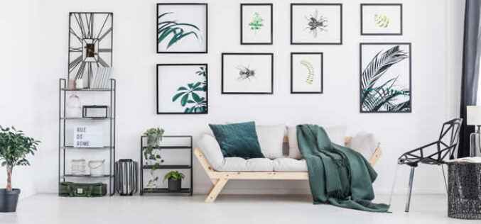 Creating a Custom Gallery Wall: A Guide to Professional Styling at Home