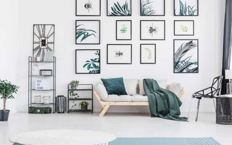 Creating a Custom Gallery Wall: A Guide to Professional Styling at Home