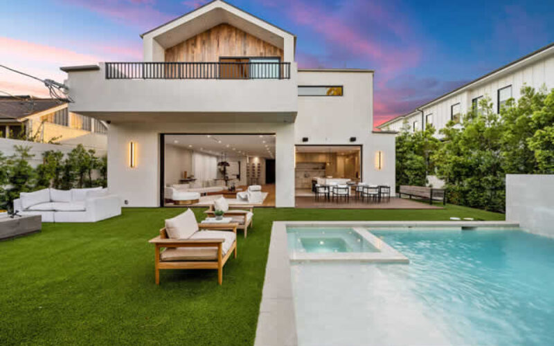 Art Deco DNA: How to Renovate a Miami Home Without Erasing Its Historic Soul