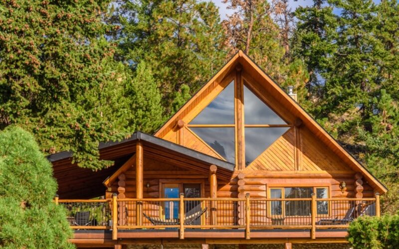 Keep Your Log Home’s Exterior Looking Great With These Tips