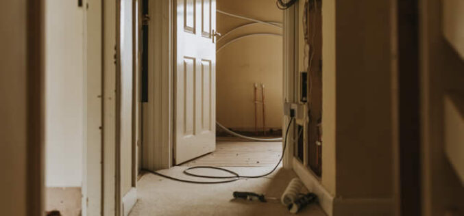 How Remodeling Contractors Reduce Costs and Prevent DIY Disasters