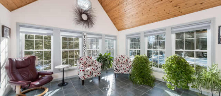 How to Design an Energy-Efficient Sunroom You Can Enjoy Year-Round