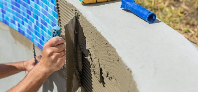 How To Choose the Right Contractor for Your Pool Renovation
