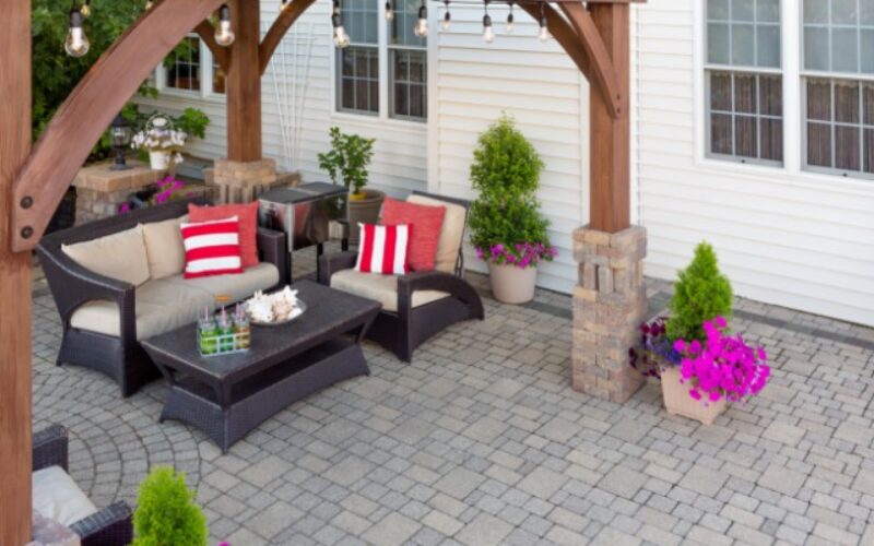 How To Build the Perfect Backyard for the Summer