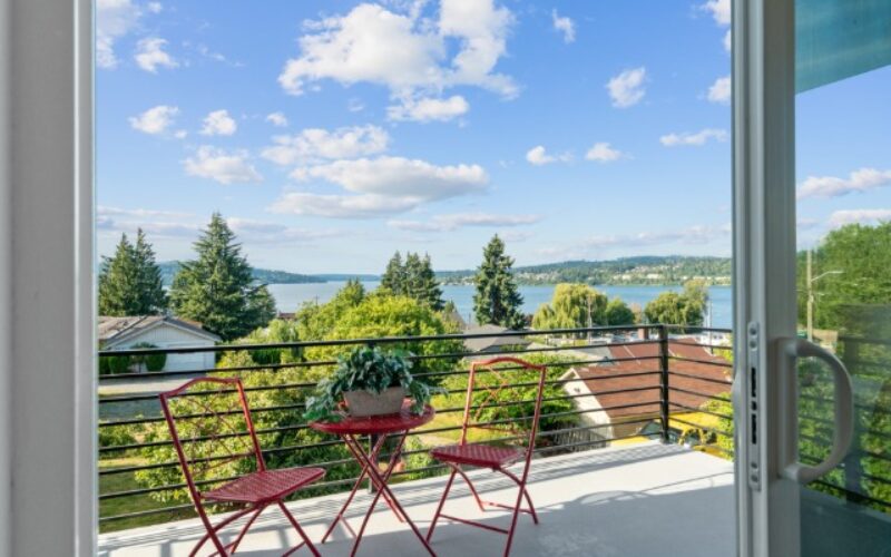 Tiny Railing Details That Prevent Big Remodel Issues