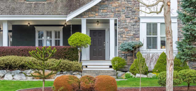 6 Ways to Elevate Your Front Yard’s Curb Appeal
