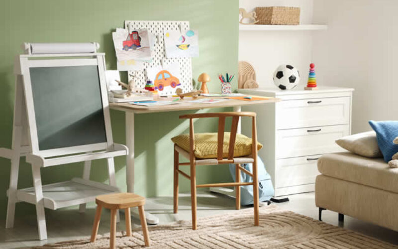How to Set Up a Flexible Play and Study Room for Kids