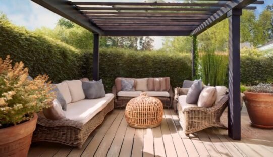 How To Find the Perfect Furniture Balance in Your Backyard