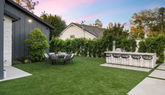What To Know About Adding an Outdoor Bar to Your Home