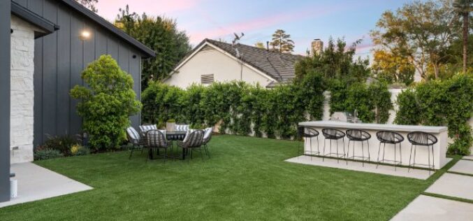 What To Know About Adding an Outdoor Bar to Your Home