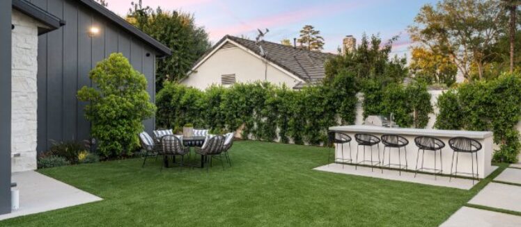 What To Know About Adding an Outdoor Bar to Your Home