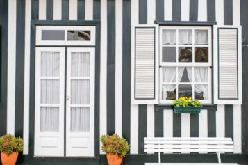 What Is Exterior Home Decor? A Friendly Guide To Curb Appeal