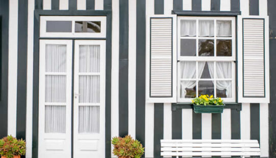 What Is Exterior Home Decor? A Friendly Guide To Curb Appeal