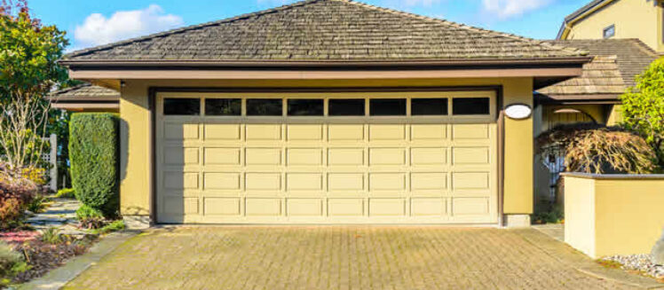Home Renovation Mistakes to Avoid When Replacing a Garage Door