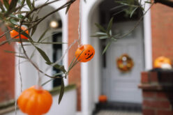 Simple Halloween Porch Decor That Welcomes Trick-or-Treaters