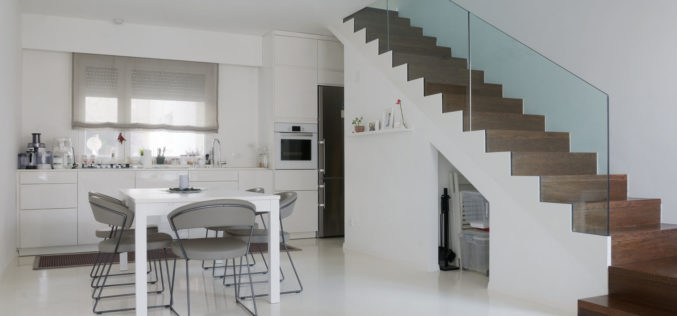 Home Stairway with Glass Balustrade
