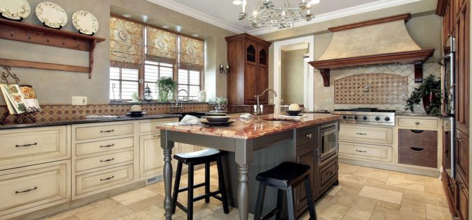 Luxury Kitchen with Granite Top Kitchen Island