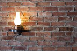 Using Sconce Lighting to Decorate a Room