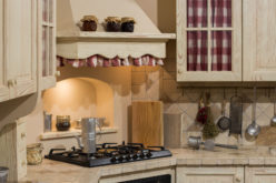 Shaker Styled Kitchen for Simple Design