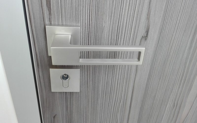 You Can Do a Small Remodeling with New Door Knobs