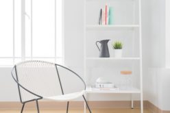 Using White Bookshelves To Highlight Den Look and Decor