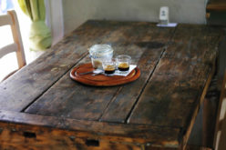 Country Dining in Your Country-Styled Kitchen