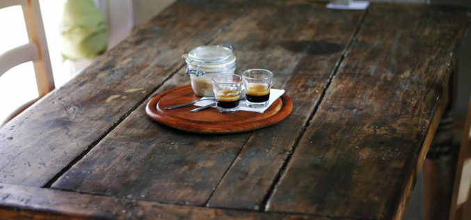 Country Dining in Your Country-Styled Kitchen