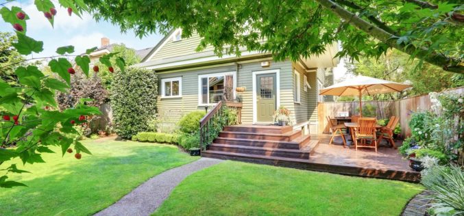 <span>photo image analysis:</span> Porch/Deck Combo