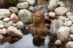Decorative Edging Stone to Border Your Pond