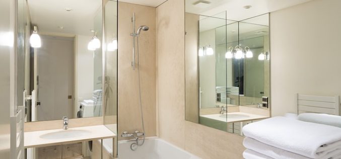Let’s Make Your Bathroom Mirrors Look Spectacular